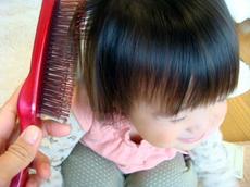 発毛促進スカルプブラシ　１歳児　子供